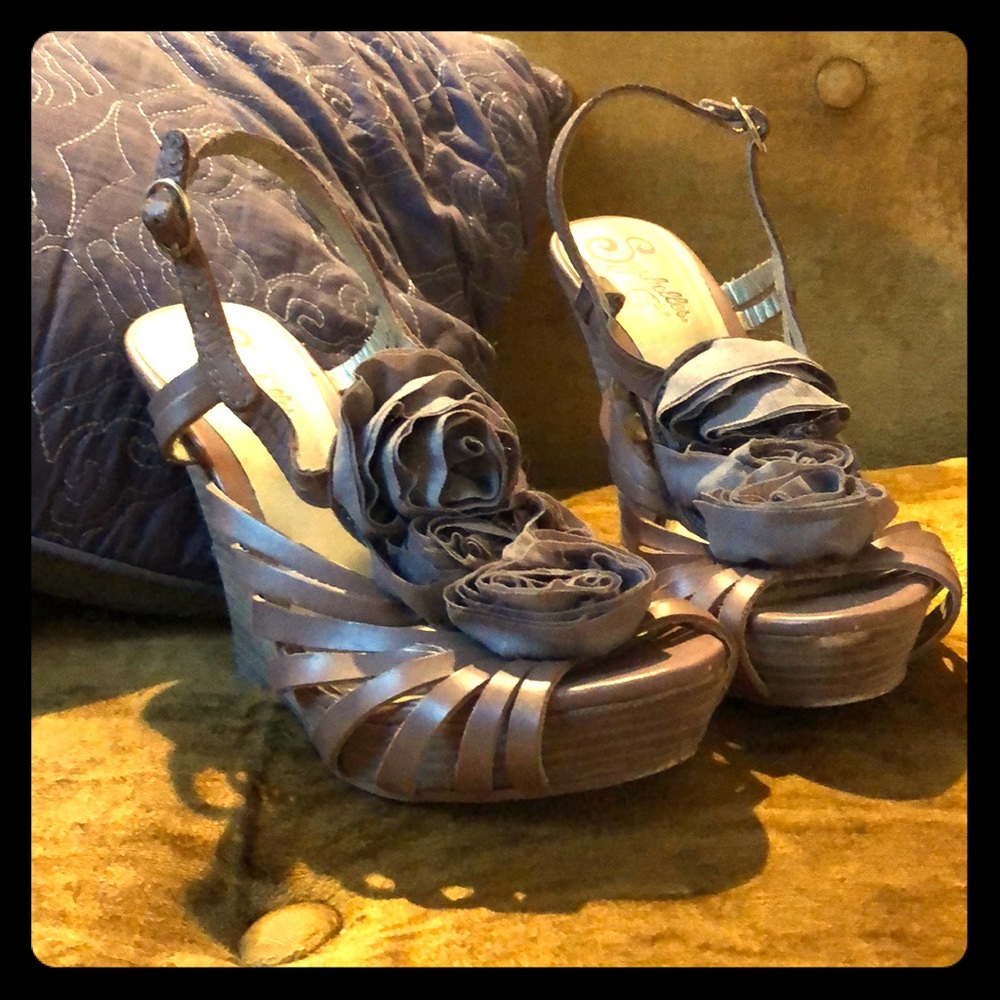 Seychelles wedge size 8
